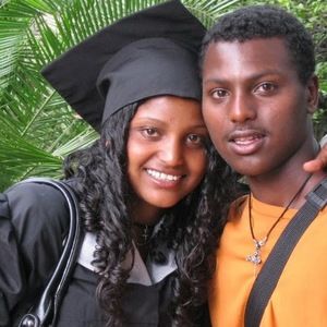 Meet your Posher, Yared